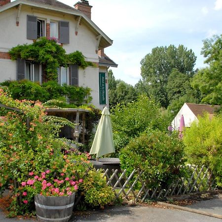 Logis Hotel De La Chapelle Milon-la-Chapelle Zewnętrze zdjęcie